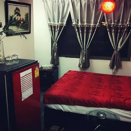 Maxwell Hotel 2*