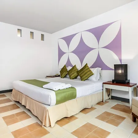 Hotel Sawasdee Sea View 3*