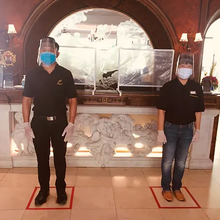 Hotel Four Seasons Place Pattaya