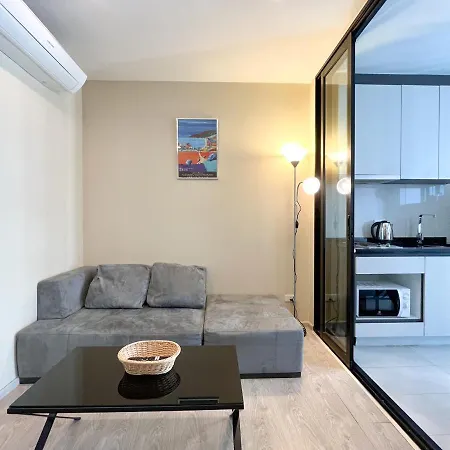 Apartment The Base
