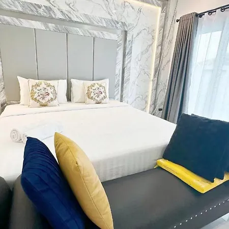 市中心4卧4卫泳池别墅/门口711/海边1公里/宁静/不用爬楼梯 Pattaya