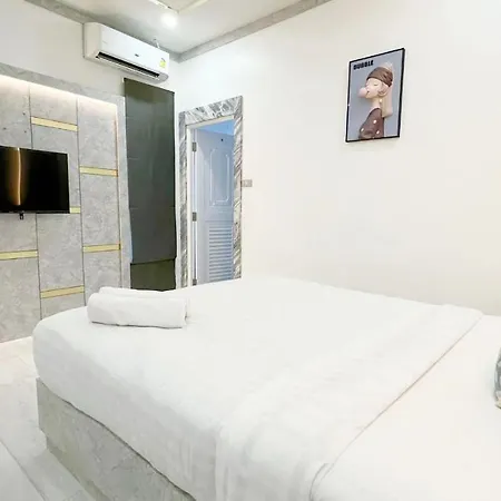 Villa 市中心4卧4卫泳池别墅/门口711/海边1公里/宁静/不用爬楼梯 *