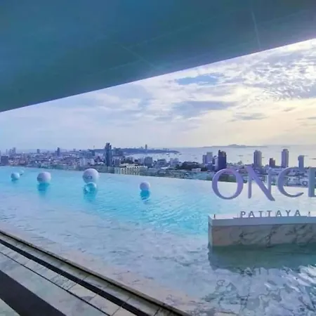 Once Seaview Aparthotel Pattaya
