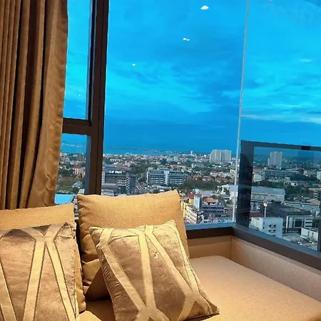 Once Seaview Pattaya