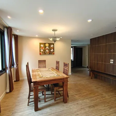 Baan Natcha Pool Center Villa