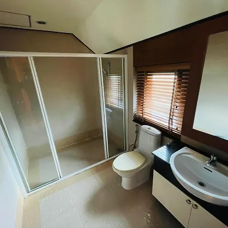 Villa Baan Natcha Pool Center