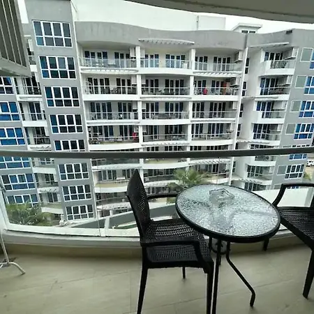 Apartment Condominium At Grand Avenue *