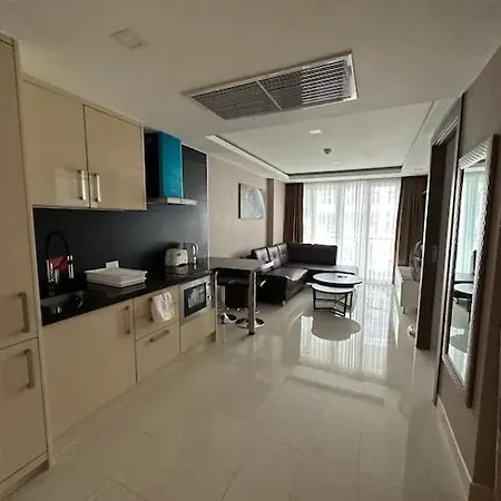 Condominium At Grand Avenue Apartment *