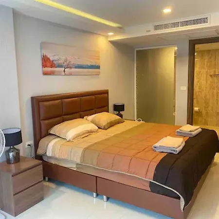 Condominium At Grand Avenue Apartment Pattaya