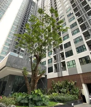 Sea View High Floor Free Wifi Free Netflix Apartment *