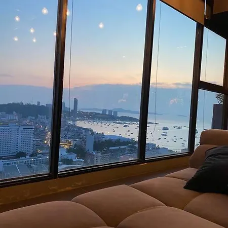 Sea View High Floor Free Wifi Free Netflix * Pattaya