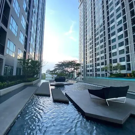 Sea View High Floor Free Wifi Free Netflix Pattaya