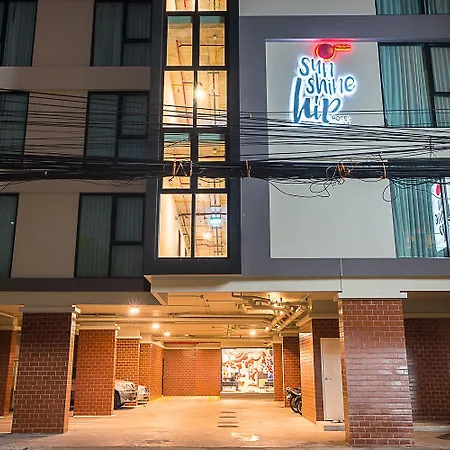 Sunshine Hip Hotel 3*