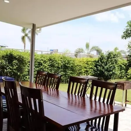 Wonderland Pool Holiday home *