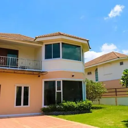 Wonderland Pool Holiday home *