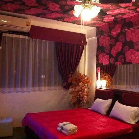 Maxwell Hotel 2*