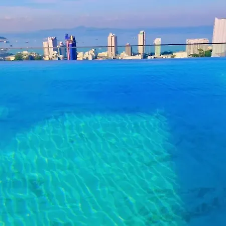 Once Seaview Aparthotel