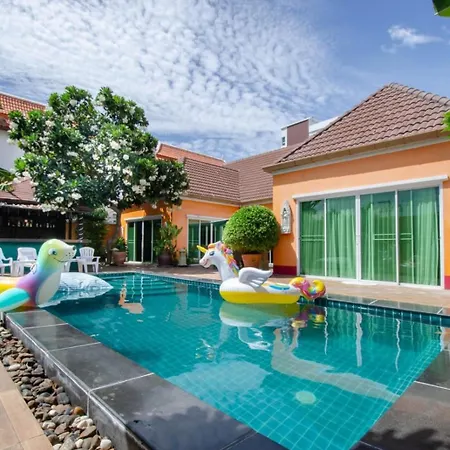 Rosewood Pool 1 Hotel Pattaya