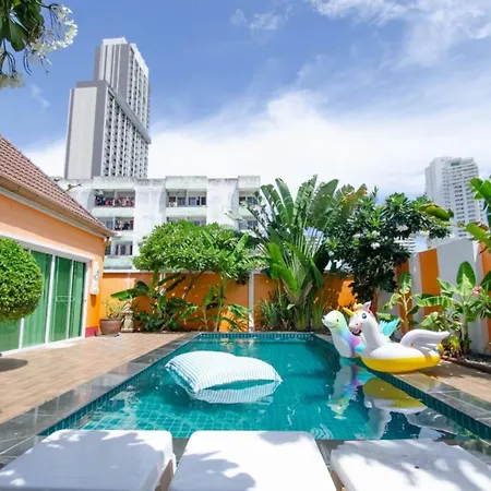 Rosewood Pool 1 Hotel *