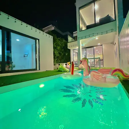 Rosewood Pool 4 Hotel Pattaya