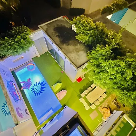 Rosewood Pool 4 Hotel