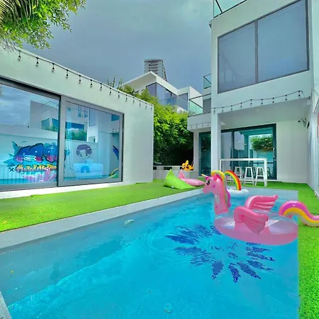 Hotel Rosewood Pool 4 2*