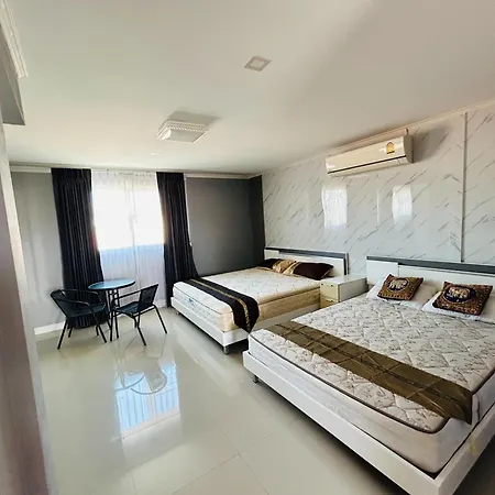 Tamnak Motel *