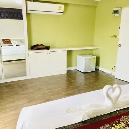 Motel Tamnak *