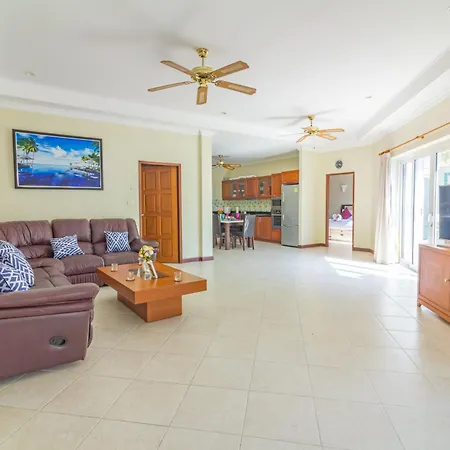 Private Pool 2bdr Beach@200m Pattaya