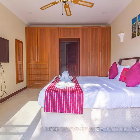 Private Pool 2bdr Beach@200m Villa