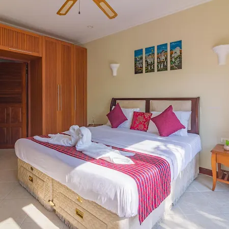 Private Pool 2bdr Beach@200m Villa *