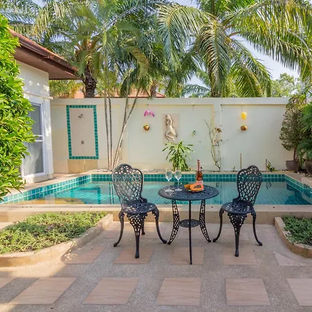 Villa Private Pool 2bdr Beach@200m