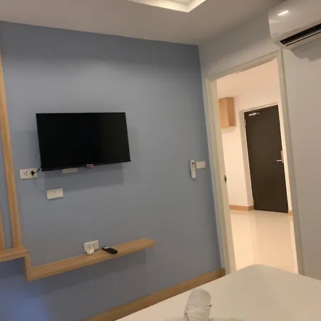 New Circle Phratamnak Pattaya