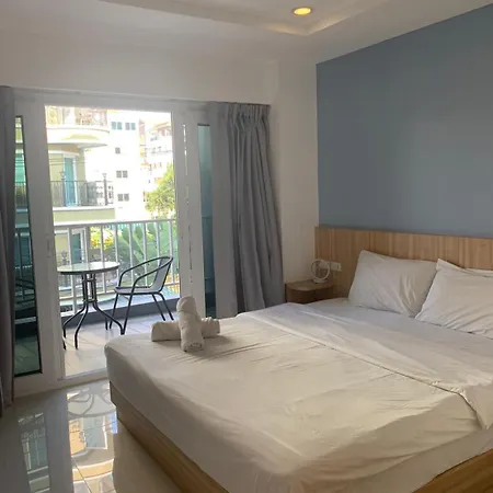 Apartment New Circle Phratamnak Pattaya
