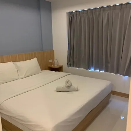Apartment New Circle Phratamnak *