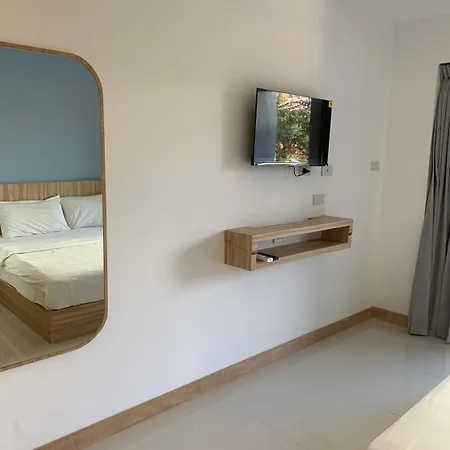 New Circle Phratamnak Apartment