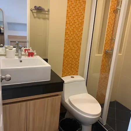 New Circle Phratamnak Apartment