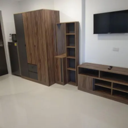 Apartment New Circle Phratamnak Pattaya