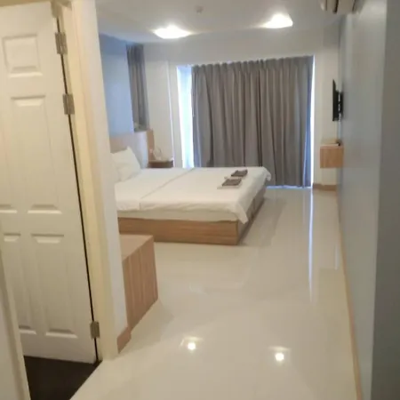 Apartment New Circle Phratamnak