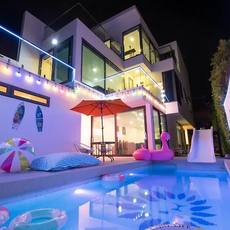 Pupae Pool Pattaya