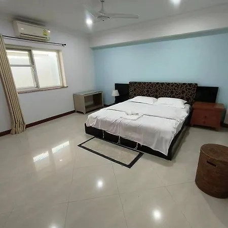 Beachfront Golf Pool Private Courtyard Villa *