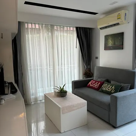 Center Residents ที่พักในตัวเมืองพัทยา Apartment *