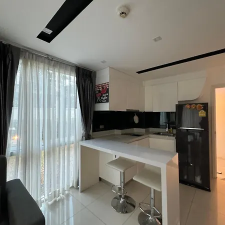 Center Residents ที่พักในตัวเมืองพัทยา *