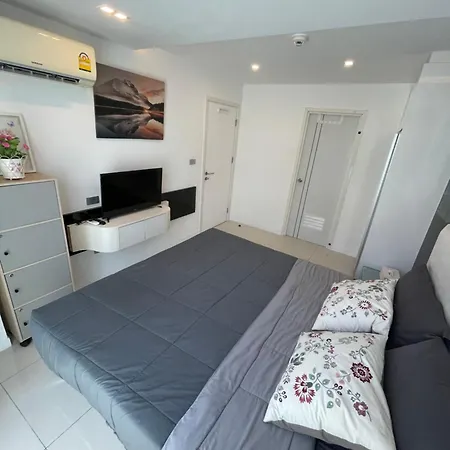 Apartment Center Residents ที่พักในตัวเมืองพัทยา *