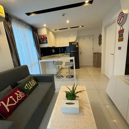 Center Residents ที่พักในตัวเมืองพัทยา