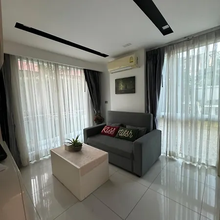 Center Residents ที่พักในตัวเมืองพัทยา Pattaya