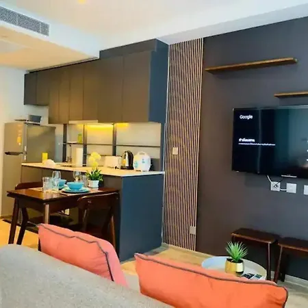 Apartment Andromeda 1br & King Bed!