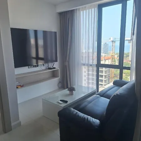Apartment The Juwel By Daranee Service Property