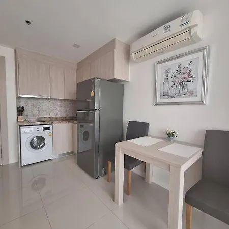 Apartment The Juwel By Daranee Service Property Pattaya
