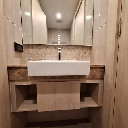 Apartment The Juwel By Daranee Service Property *
